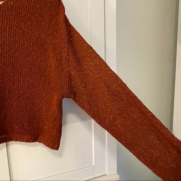 Rust colored thin / sheer loose fitting sweater - Picture 5 of 7